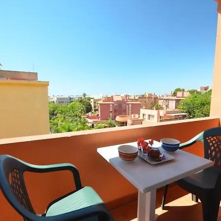 La Palmera Guest house 2*