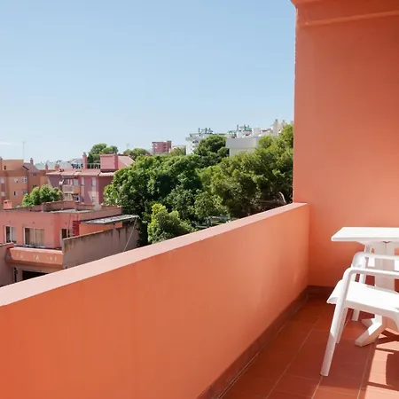 게스트하우스 La Palmera 2*