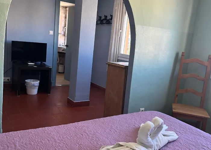 La Palmera Guest house 2*