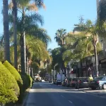 La Palmera Guest house 2*
